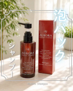 泡パックで髪に輝きを🌿✨育児や仕事柄髪をまとめている時間が長くて最近生え際が&hellip;🍃定期的な美容院に行ける体力もなくて&hellip;でも髪に潤い💧輝き✨は欲しい！ならばホームケアしかない！！！洗浄&hellip;のInstagram画像