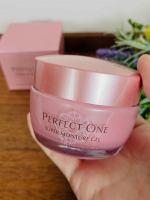 みずみずしいぷるぷるジェルが気持ちいい♡【パーフェクトワン】薬用スーパーモイスチャージェル［医薬部外品］オールインワンジェルだから、洗顔後はこれひとつでお手入れ完了✨まさに洗顔後すぐ&hellip;のInstagram画像