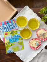 末っ子と一緒におうちで手作りおやつタイム🍨【もちっとのび～るアイスの素】と【ゼリーアイスミックス】を使って、作ってみました✨材料を混ぜてレンジでチンして冷やし固めるだけだから簡単！のび～る&hellip;のInstagram画像