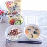 #PR #マルトモ #素直なおかか #かき醤油 #moniplaシンプルなおうちごはんだけどじゅわっとおいしいしっとりソフトタイプのふりかけ「素直な、おかか。（Ｒ）かき醤油」があればごはん&hellip;のInstagram画像