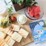 🌅朝ごはん＆朝風呂今日も暑そうだね〜昨日のジムでちょっと鍛え過ぎて筋肉痛だから朝ごはんのホットサンドイッチを食べ終わったらお風呂タイムにしょう！お風呂には旅するJUSOちゃんのご当&hellip;のInstagram画像