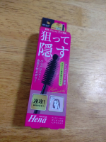 テンスター Hena ポンポン付きヘアマスカラ✨気になる白髪だけをピンポイントに隠せるヘアマスカラ✨髪を染めても早々と白髪だけが目立ち始めるのが悩みで白髪だけ染めれるのがあったらいいな&hellip;のInstagram画像