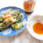 今日のランチは、ニラたっぷりのチヂミ🥢たれは、@teraoka_soy_sauce寺岡家の5つのだし薫るめんつゆとお酢で作りましたぁめんつゆは、素材の旨味がしっかり効いているから&hellip;チヂミの&hellip;のInstagram画像