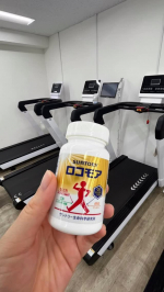 毎朝5時からのスポーツジムでのトレーニングで 🏋️&zwj;♀️ 💕最後までバテずに自分の限界に挑戦したくて ✊❤️&zwj;🔥自分への最高のご褒美としてサントリーウエルネスのロコモアを使い始めました🧴✨&hellip;のInstagram画像
