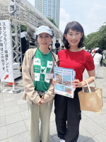 ・・水に濡れてもピタッと密着！キズクイック（大きめサイズ)。これはキズの痛みをやわらげ、早くきれいに治すハイドロコロイドばんそうこう。剥がれにくく、薄くて柔らかい。パッドが無いから目立&hellip;のInstagram画像