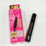 テンスターHena ポンポン付きヘアマスカラ全2カラー 13.5ml ポンポンつきのブラシで根元や生え際の白髪をピンポイントに塗れるヘアマスカラ✨ 乾燥してもパリパリに乾きにくく使う度&hellip;のInstagram画像