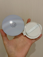 #PR １つで７役！SPF50+多機能UV下地⭐️パーフェクトワン「薬用SPホワイトニングUVバーム」をお試ししました🫧上品で高級感のあるパッケージでミラーが付いているので持ち歩きにも◎&hellip;のInstagram画像