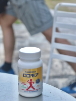 ランニングとバドミントンが趣味の夫ですが、時々、動きすぎると膝に違和感を感じる時もあるそう。そんな時に出会えたこちらのロコモア。元気に動けることって本当にありがたいですよね。&nbsp;飲みやすいサプリメント&hellip;のInstagram画像
