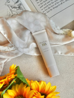 こちらは、朝のスキンケアのあとにそのまま塗るだけのコスパ抜群のBBクリーム♪SPF50+　PA++++なのが個人的には嬉しいポイント。こちらはシャイニーベージュというカラーですが、少しパールがかっ&hellip;のInstagram画像