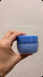 ✨お肌に潤いを🫧パーフェクトワンから、さらっとべたつかない保水ジェル新登場です！パーフェクトワンアクアキープジェル✨◎95％が水分のクラゲから着想◎水分をため込み「ぷるんっ」としたみず&hellip;のInstagram画像
