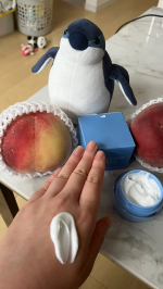 日焼け止めが白浮きしてきれいにのらず、夏のお肌のごわつきとうるおい不足にずっと悩んでいました💧昨日は有給をいただいて、ずっと行きたかった日比谷ミッドタウンのトイ・ストーリーへ行って心のエネルギ&hellip;のInstagram画像
