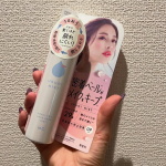 《夏のメイク崩れを防ぐ》フィックスミストうるおいミスト+ノーマル.去年の夏も愛用していたメイクキープミストのうるおいミスト♪メイクの上から3秒スプレーするだけで細かい粒子状のミストが化粧崩れ、&hellip;のInstagram画像