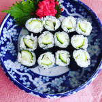 玉露園の梅昆布茶とすし飯に加えました。梅の味がとっても爽やかです。夏にぴったりのきゅうり巻きになりました。❤️#PR #玉露園 #減塩梅こんぶ茶 #玉露園の梅こんぶ茶 #moniplaのInstagram画像