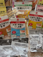 ✨✨✨🔸イシイの非常食セット🔹災害の備えはしていますか？先日も熊本で大きな地震がありましたが、日本全国いつ発生するかわからないので、備えは大事。我が家では、水、カップ麺、パックご飯、缶詰な&hellip;のInstagram画像