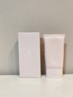 🍑白桃の香りに癒されながら全身の美白※1ケア🤍ubuka ハクトーンクリームアルブチン・トラネキサム酸・VCエチル※2を配合した薬用クリーム🫶🏼ベタつきにくくて肌なじみのいいテクスチ&hellip;のInstagram画像