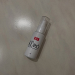 JUSO KURO PACKインパクトのある黒い濃密液❗️少量でも顔全体にまんべんなく付けられます。炭酸泡が毛穴の奥まで入りこみ、泡で汚れを浮出します。しゅわしゅわとなるのが楽しい😀2分置い&hellip;のInstagram画像
