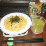 本日(20260903)のChuShock!😱　本日のメインは、食事ではなく「お酒」です♪　玉露園の「出汁割りのためのこんぶ茶」🍶(^〇^)□　　アテは、「凍らせ麺つゆ（広島辛口冷麺風）&hellip;のInstagram画像