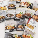最近気に入ったやつー箱を開けてびっくりするほどの種類の豊富さ😍肉じゃがや煮物、焼き魚、スープカレーなどなど&hellip;その日の気分や献立に合わせて選ぶのも楽しみになりそうです🍚♡冷蔵パウチで届く&hellip;のInstagram画像