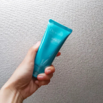 薬用天然クレンジングDoWhite＋を使用しました✨w洗顔不要で1つでいいことが摩擦も減らしてくれて有難いです。ビタミンC、アルブチン、プラセンタと美容成分も含まれていて天然クレンジングでお肌のことを&hellip;のInstagram画像