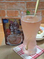 .今日は1日雨で少し涼しいのですが、それでも湿度が高くて家の中は蒸し暑かったりしますよねこの日もまだまだ暑くて何か冷たいさっぱりしたものが飲みたい気分だったので、私には珍しい焼酎の水割りお腹&hellip;のInstagram画像