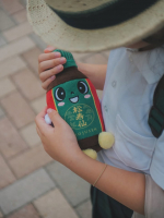 ✎𓂃 𝘵𝘦𝘢 🍵　　新しく我が家にやってきてからむすめが可愛がっている和漢薬研究所イメージマスコット⸜ 松ちゃん ⸝ 🪵　本当のペットボトルくらいのサイズ感で持ちやすくて気持ち良い&hellip;のInstagram画像