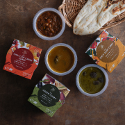 「野菜をMOTTO レンジ1分 本格カレー3種&times;1個セット」の画像、モンマルシェ株式会社のモニター・サンプル企画