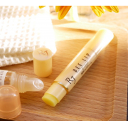 「【現品！Instagram投稿】今年の秋冬は唇悩みフリーに♪ローヤルゼリーの唇ケア「薬用 RJビーリップ 医薬部外品」20名様募集」の画像、株式会社山田養蜂場のモニター・サンプル企画