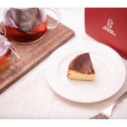 「試食モニター募集／プレミアム ヤギミルク チーズケーキ 〔300g〕洋菓子 ケーキ 焼菓子★産直お取り寄せ」の画像、株式会社ふるさとサービスのモニター・サンプル企画