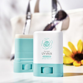 「紫外線予報　さらさらUVスティック（株式会社石澤研究所）」の商品画像