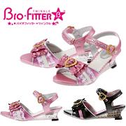 「【お子様に大人気！】歩くたびにキラキラ光るサンダル☆バイオフィッター・ツィンクル（株式会社チヨダ）」の商品画像