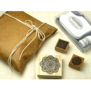 ☆新柄☆１２柄から３つチョイス♪インク付きレーススタンプ豪華４点セットの商品画像