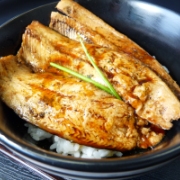 炭焼さんま丼（大型）の商品画像