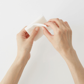 「オーガニック コットン パフ （50枚入）（株式会社ちふれ化粧品）」の商品画像の2枚目