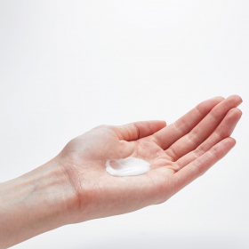 「ボディ エマルジョン ライブリーシトラス（株式会社ちふれ化粧品）」の商品画像の3枚目