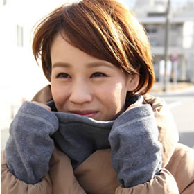 「健康アクセのコランコランが作ったネックウォーマー！温泉パワーがジワジワ暖かい！（逸品マーケット）」の商品画像の3枚目