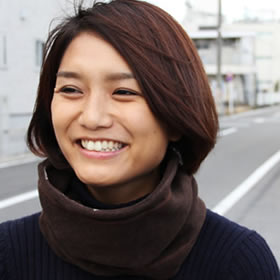 「健康アクセのコランコランが作ったネックウォーマー！温泉パワーがジワジワ暖かい！（逸品マーケット）」の商品画像の4枚目