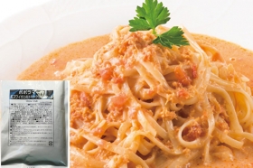 「紅ズワイガニのトマトクリームソース（株式会社ポポラマーマ）」の商品画像