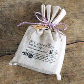 「オイルコントロール・ハーバルソープ ─ バランスをとりたいアナタに （株式会社Junca）」の商品画像