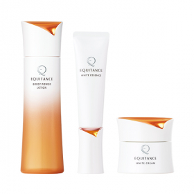 「透明美肌３点セット（サンスター株式会社）」の商品画像の1枚目