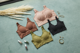 Nmerryノンワイヤーブラの商品画像