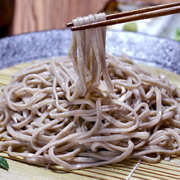 直営農場産旨味そばの商品画像