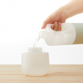 「アルザウバー オートディスペンサー アルコールタイプ（プラス株式会社ステーショナリーカンパニー）」の商品画像の2枚目