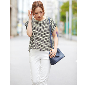 【Pierrot(ピエロ)】2type総柄ジョーゼットシフォントップスの商品画像