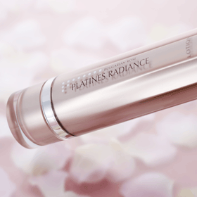 プラチネスラディアンスローションの商品画像