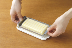 「ステンレスカッター式バターケース（ブランドコレクション運営事務局）」の商品画像