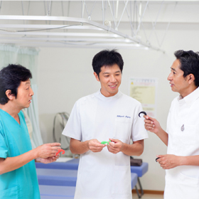 「今話題の耳つぼマッサージ商品「イヤーフック」（株式会社ディディトリニティーラボ）」の商品画像の3枚目