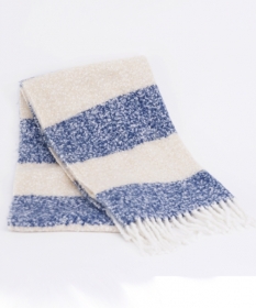 「ふわふわブークレボーダーストール（Room Journey（ルームジャーニー））」の商品画像の4枚目