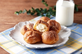 「８Ｐふっくらプチシュー・ミルクカスタード （モンテール）」の商品画像