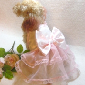 【ウェディングドレス】リボンがかわいい犬用パーティドレスの商品画像