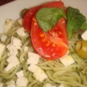 「トマトとバジルのモッツアレラチーズ冷製仕立て（株式会社パストディオ）」の商品画像